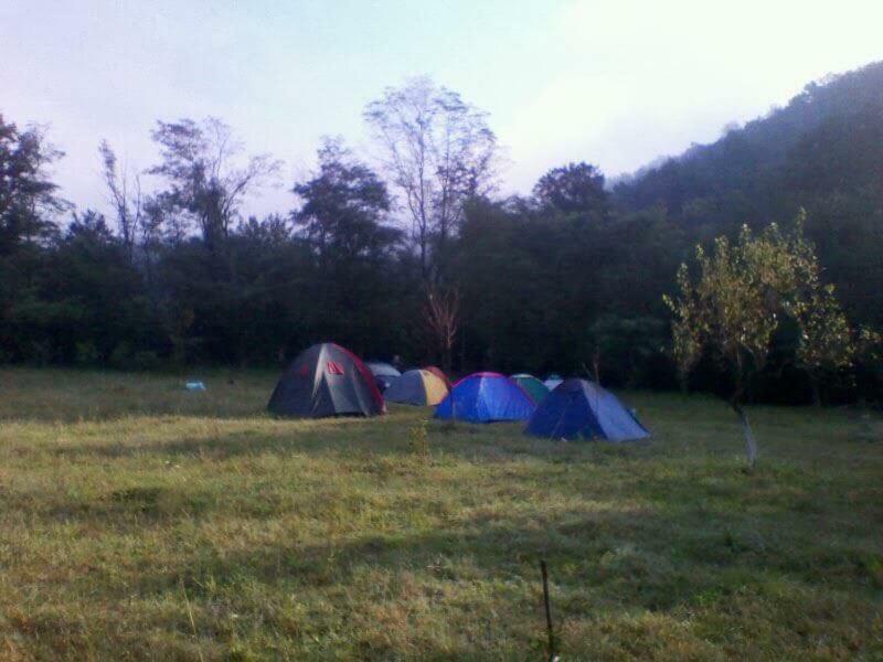 Camping in Clisura Dunarii Ieşelniţa Bagian luar foto